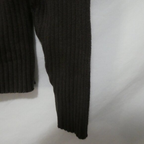 URBAN BEHAVIOR | medium | Classic Dark Brown Ribbed Sweater | Zip Mock Neck - Picture 16 of 16